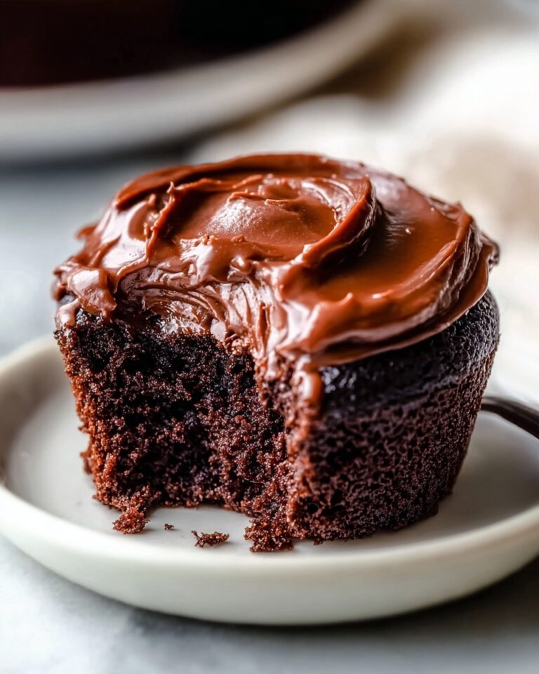 Chocolate Mug Cake: Irresistible & Easy Recipe