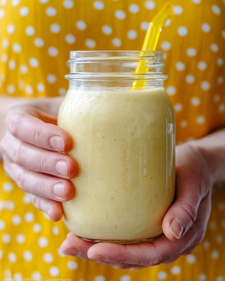 Creamy Mango Banana Smoothie Recipe