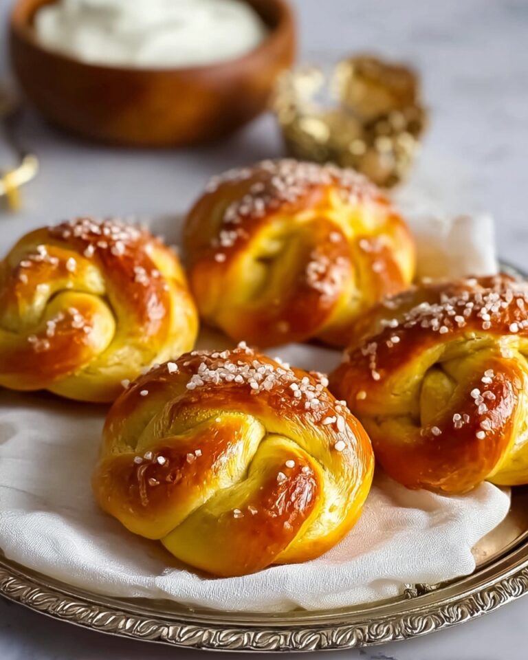Easy Homemade Soft Pretzels Recipe