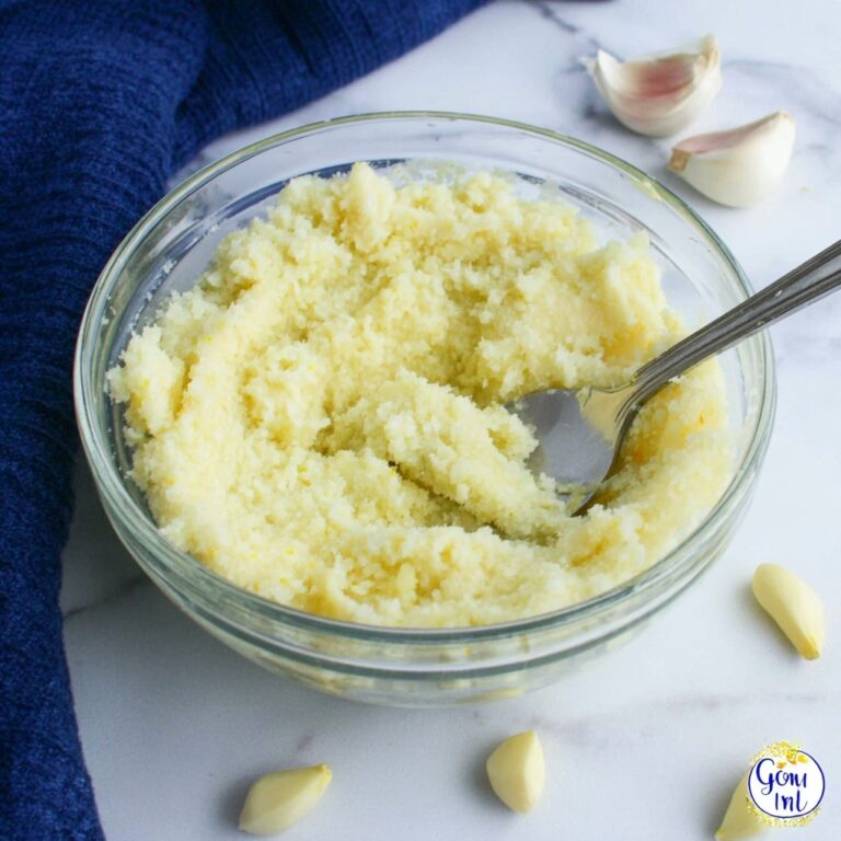 How to Make and Store Garlic Paste Recipe